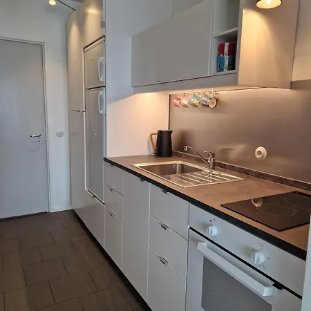 Floor Studio, Center & Riverside * רובניימי